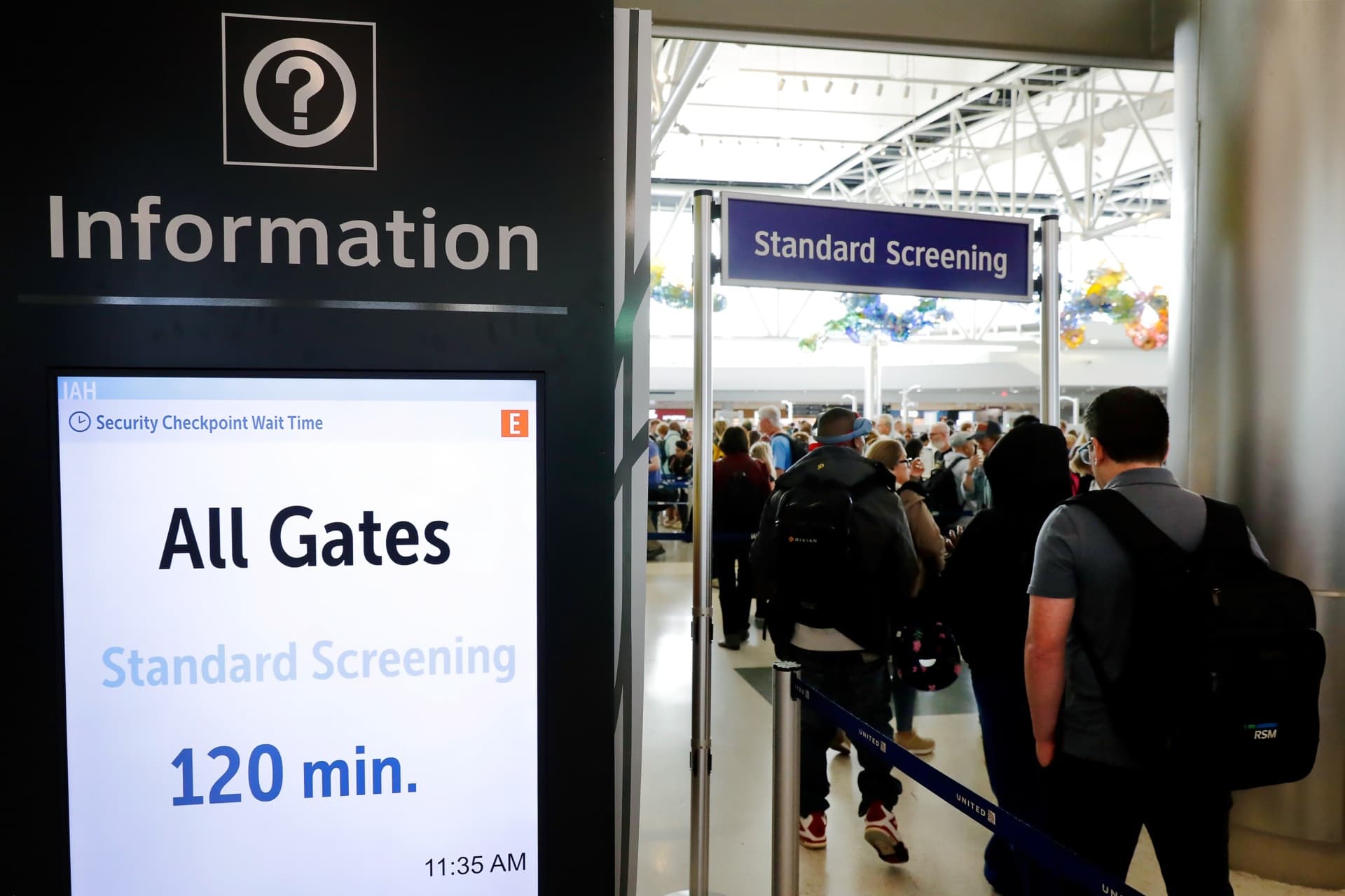 TSA Officers Quit as Government Shutdown Forces Unpaid Work