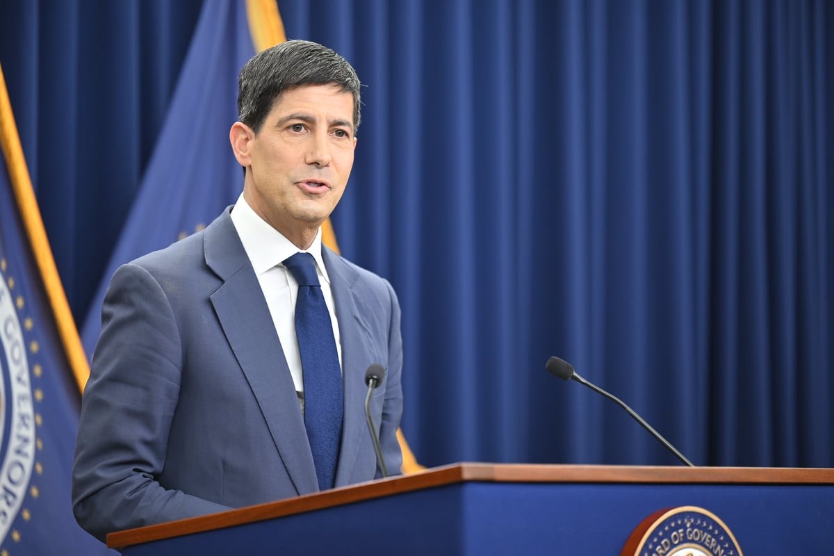 Fed Chair Warsh Drops 7-Word Bomb on Wall Street: Prices Too High